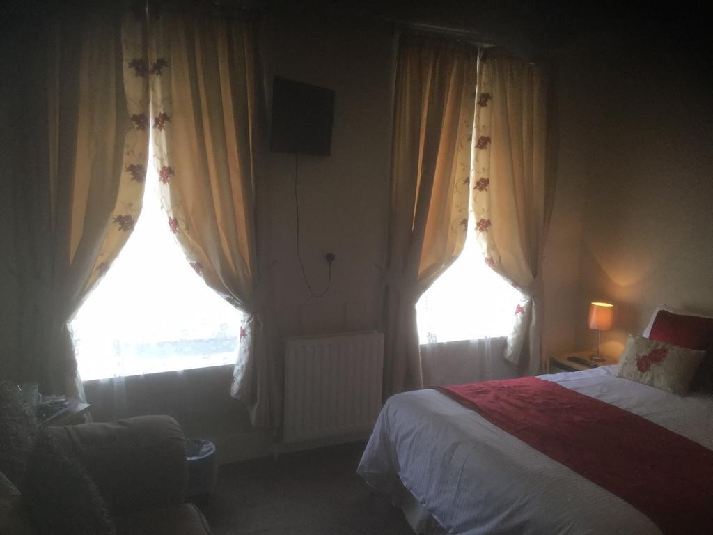 Ashlea House Hotel Portrush Kamer foto