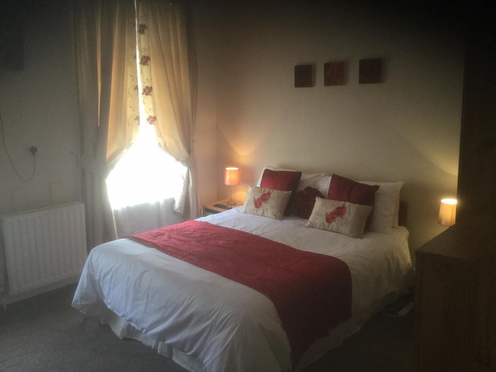 Ashlea House Hotel Portrush Kamer foto