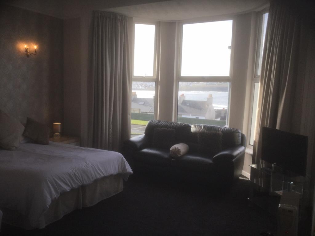 Ashlea House Hotel Portrush Kamer foto